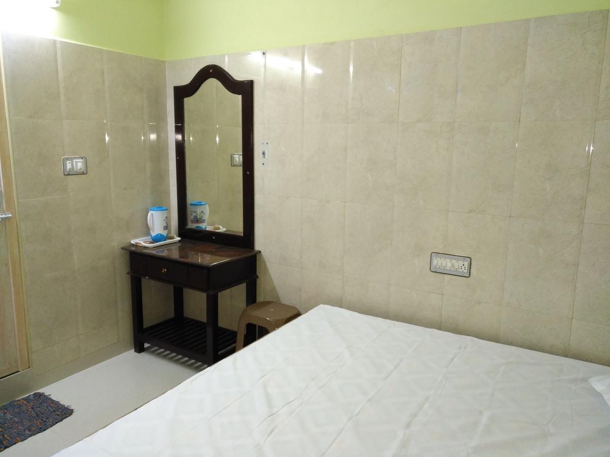Rehoboth Home Stay Канниякумари Экстерьер фото