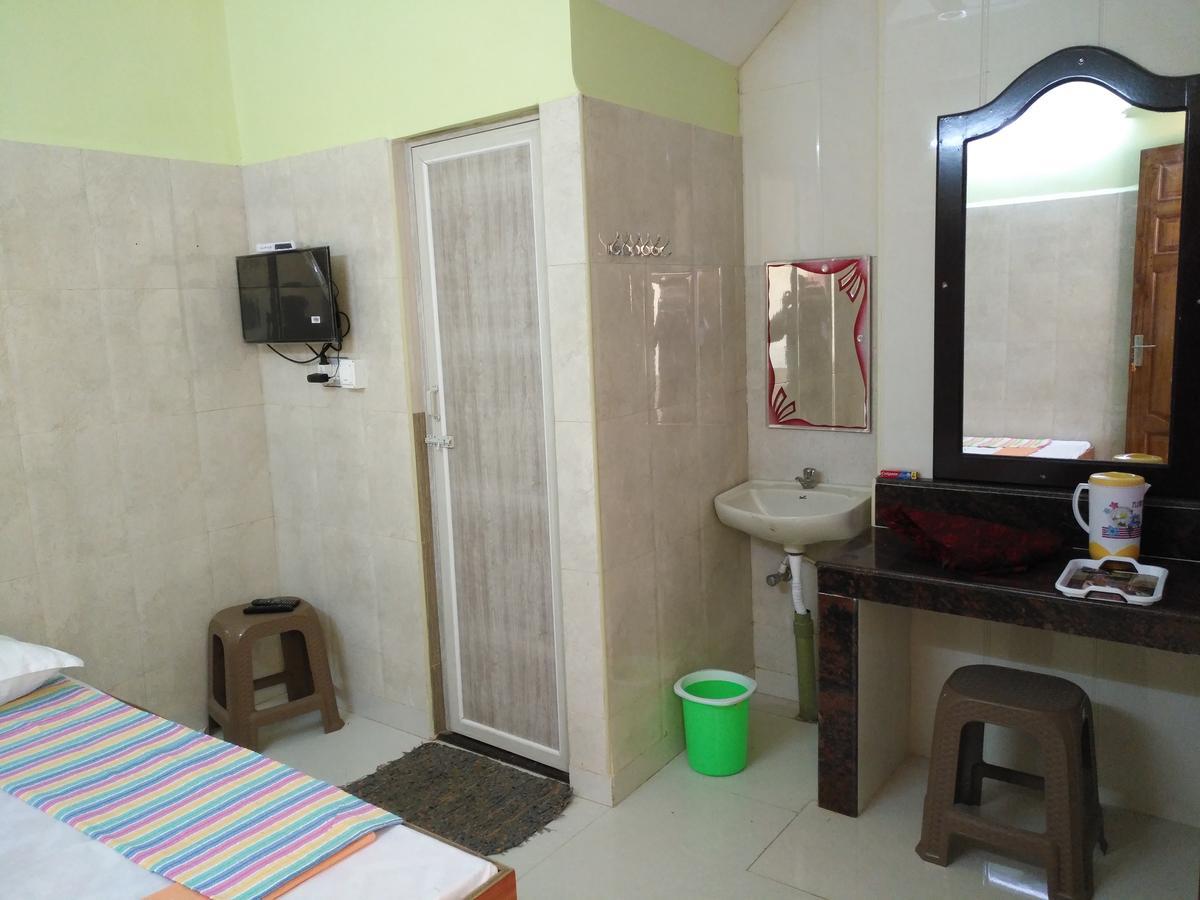 Rehoboth Home Stay Канниякумари Экстерьер фото