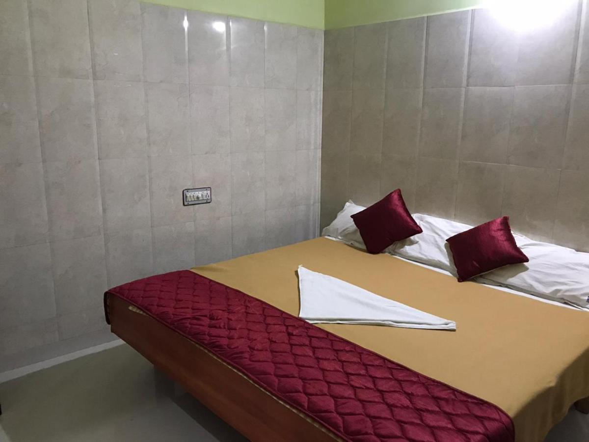 Rehoboth Home Stay Канниякумари Экстерьер фото